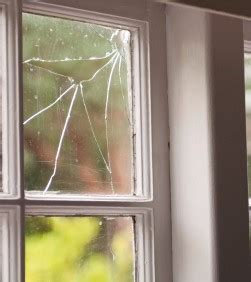 Glass Window Repair Atlanta: cracked window