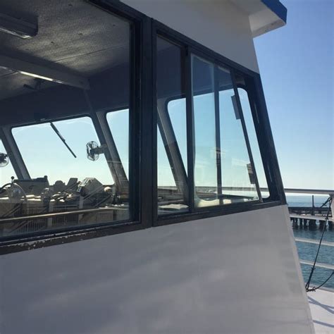 Glassbottom Boat Tips