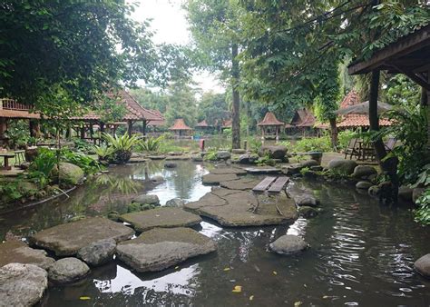 Goa-Goa Misterius Watu Gunung
