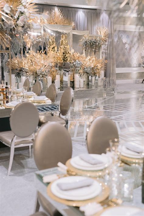 Shimmering Elegance: 10 Gold and Silver Decorations That Dazzle