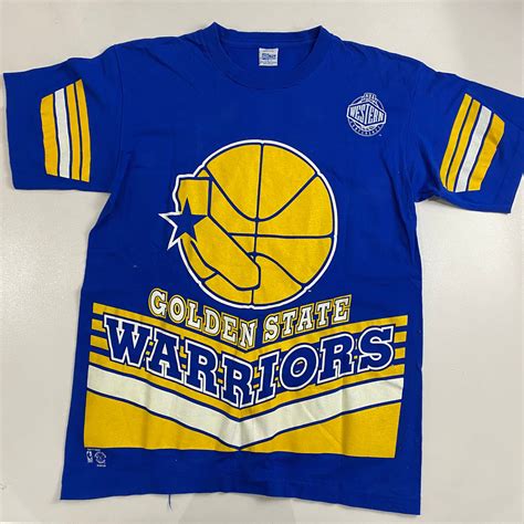 Score Big with Golden State Warriors Vintage Shirts for Fans!