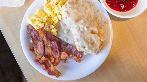 Golden Corral Breakfast Menu