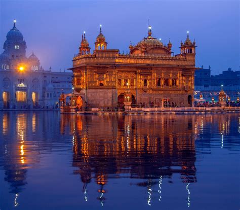 Golden Temple night