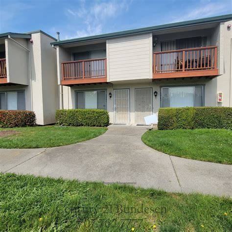 Golf Course Apartments Rohnert Park
