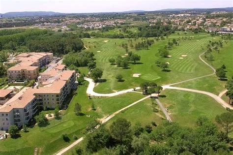 Golf Hotel Juvignac: A Luxurious Retreat for Golf Enthusiasts