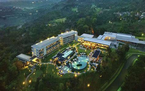 Golf Present Hotel