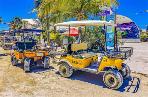Golf cart Holbox