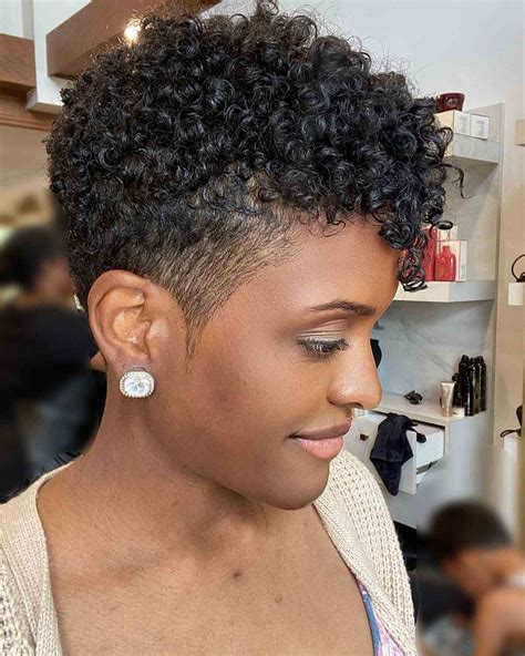 Short Curly Hair 3 Flattering and Simple Styling Ideas