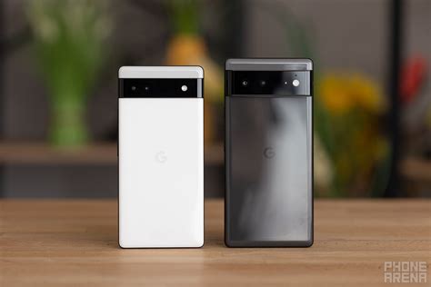 Google Pixel 6a vs Pixel 6: Software