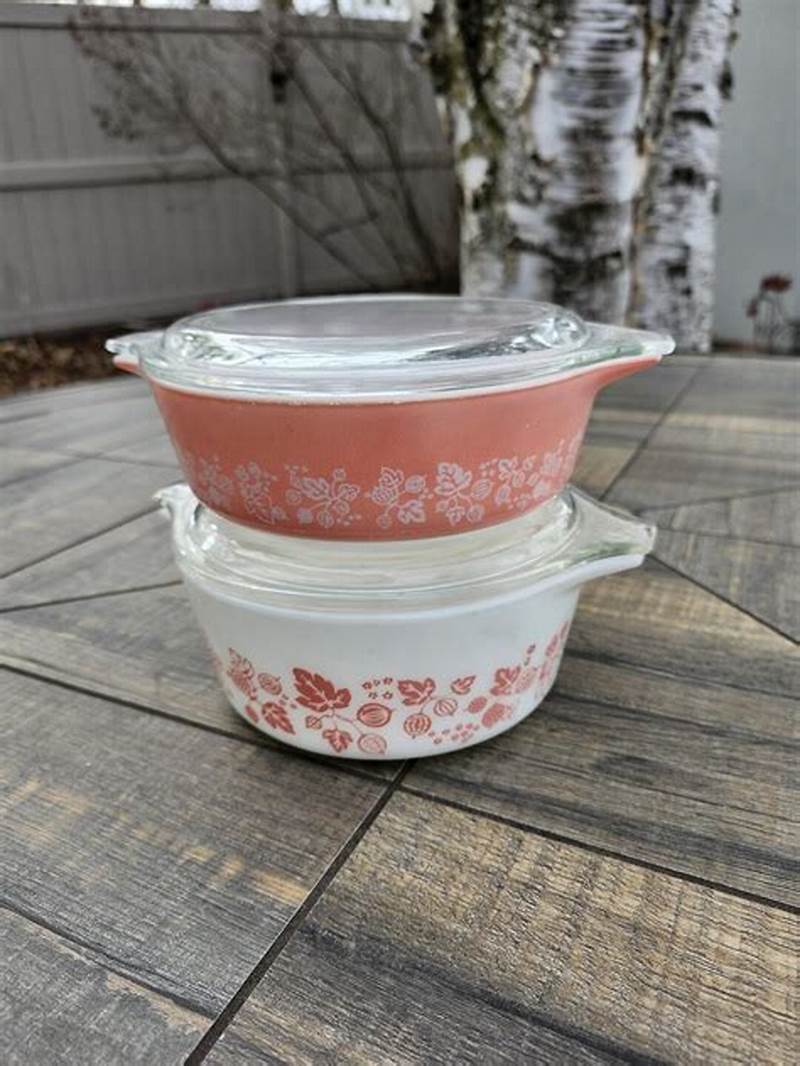 Gooseberry Pattern Pyrex
