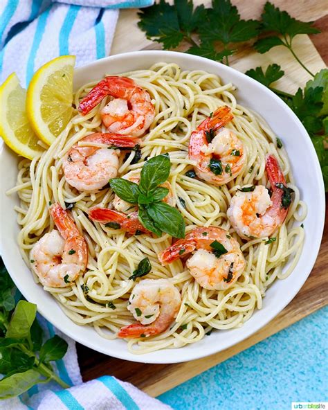 Gourmet Lemon Garlic Shrimp Pasta: A Taste of Elegance