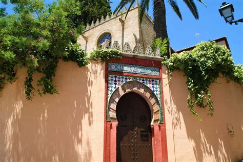 Granada City Carmenes Tour: See Gardens and Hidden Gems