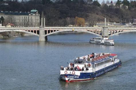 Grand City Tour & Madame Tussauds: An In-Depth Review