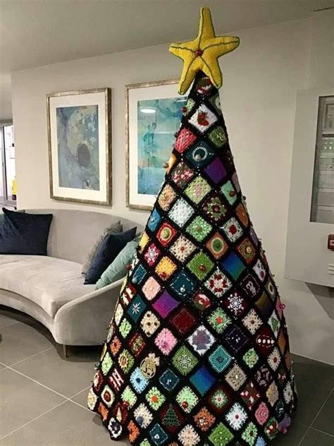 Granny Square Crochet Christmas Tree