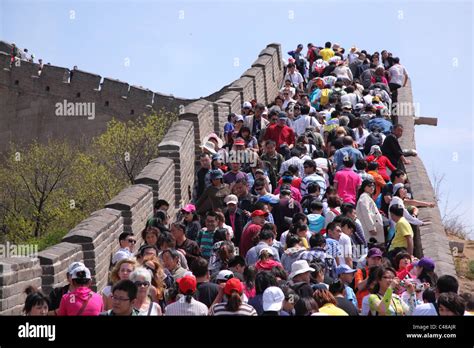 Great Wall Crowds