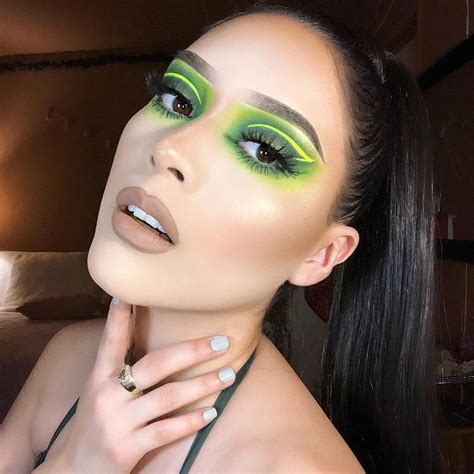 Green Eyeshadow Looks