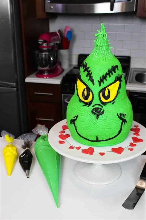 Grinch Cake Tutorial