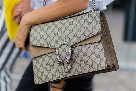 Gucci\'s Roblox Purse Smashed IRL Retail Prices