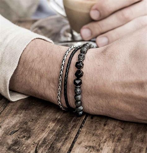 Guide To Men?s Bracelet In Modern Fashion