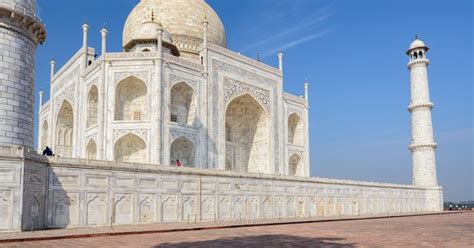 Guided Tour Taj Mahal Agra