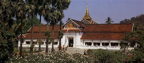 Guided Tours of Settha Palace Vientiane