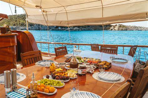 Gulet Cruise Dining