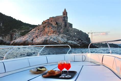 Gulf of Poets Tour Boat