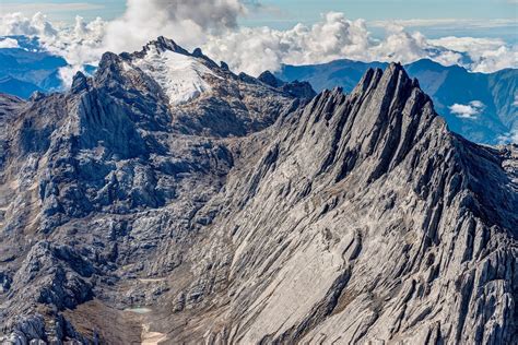 Gunung Mandala