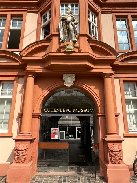 Gutenberg Museum crowds