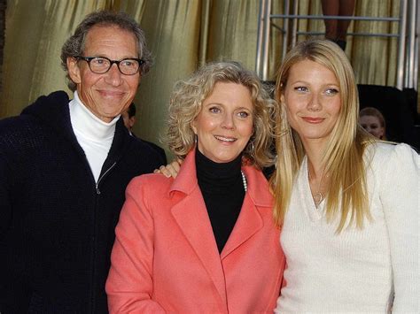 The Genealogy of Gwen Paltrow: Uncovering the Roots and Influences of the Talented Actress' Parents