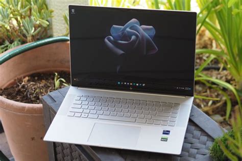 HP Envy 16 performance