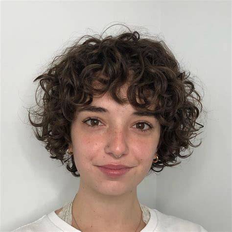 Cute Curly Short Hairstyles for Ladies Curly