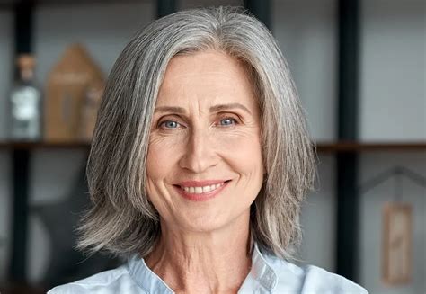 Hairstyle For Square Face Over 60