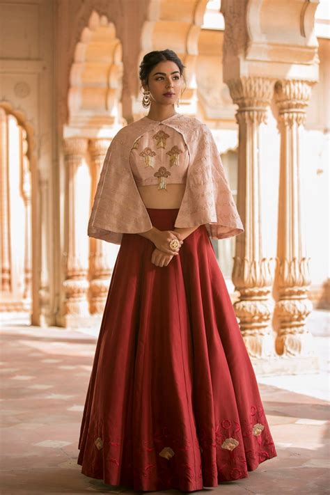 H   airstyle On Lehenga With Cape