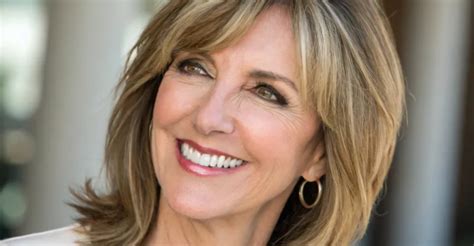 Hairstyles For Oval Faces Over 60