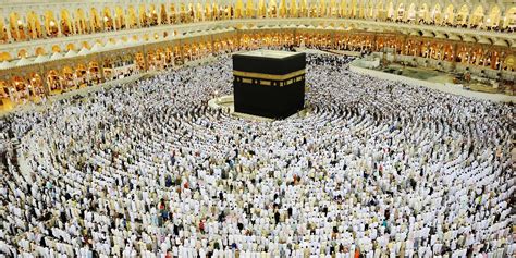 The Epic Journey of a Lifetime: Unveiling the Significant Hajj Definition in World History