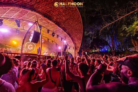 Halfmoon Party Experience