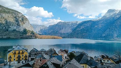 Hallstatt lake view