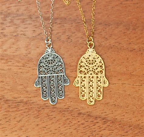 Hamsa Necklace – Different Motives to Purchase