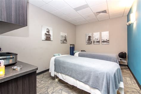 Hand And Stone Midlothian