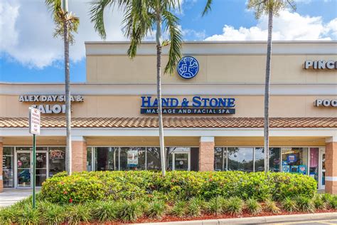 Hand And Stone Weston