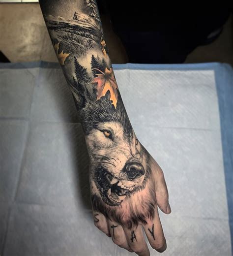 Hand Tattoo Wolf
