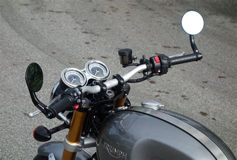 Handlebar Controls Image