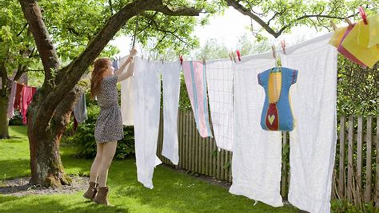 Hanging Clothes Immediately After Washing, Articles