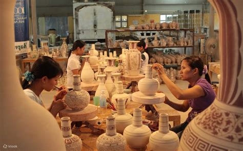 Hanoi Pottery Scene