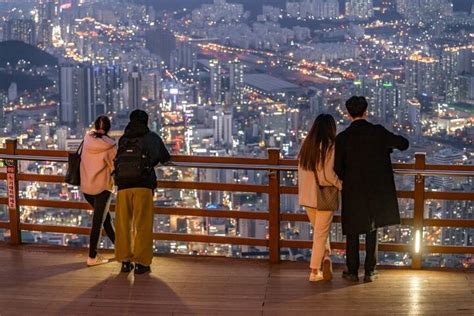 Happy Tourists Busan