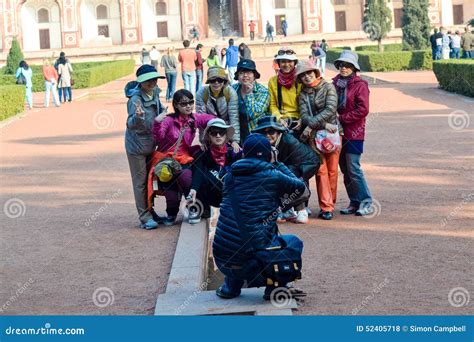 Happy Tourists Delhi