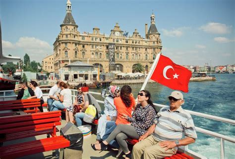 Happy Tourists Istanbul