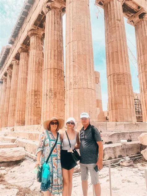 Happy Travellers Athens