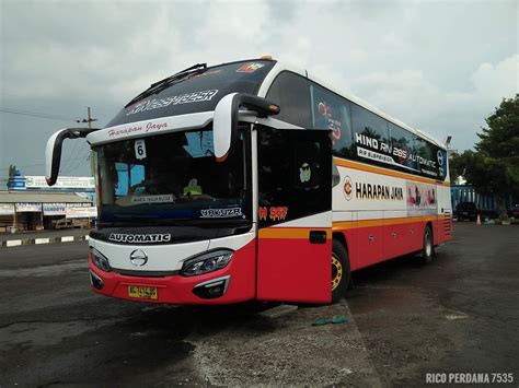 Harga Bus Hino RN 285 Terbaru dan Spesifikasinya